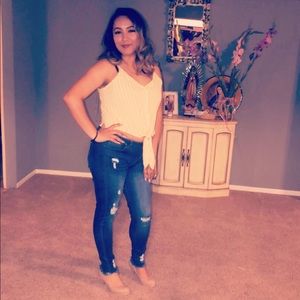 Meet your Posher, Gabriela